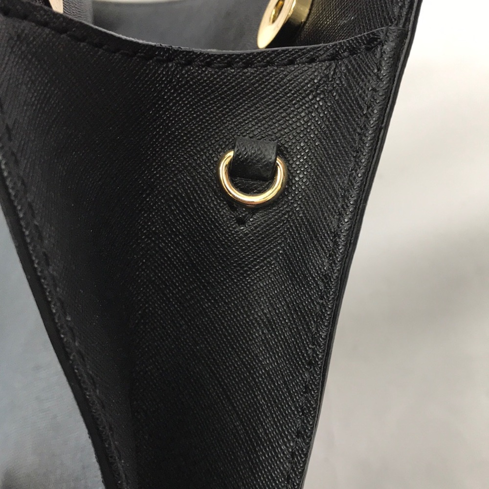 Black with Gold Logo - Michael Kors Envelope Purse - Picture 4 of 4